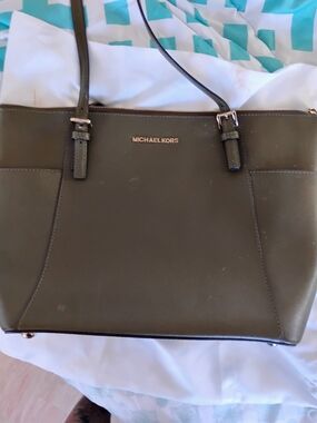 Michael Kors Voyager Medium Saffiano Leather Tote Bag in Olive Green